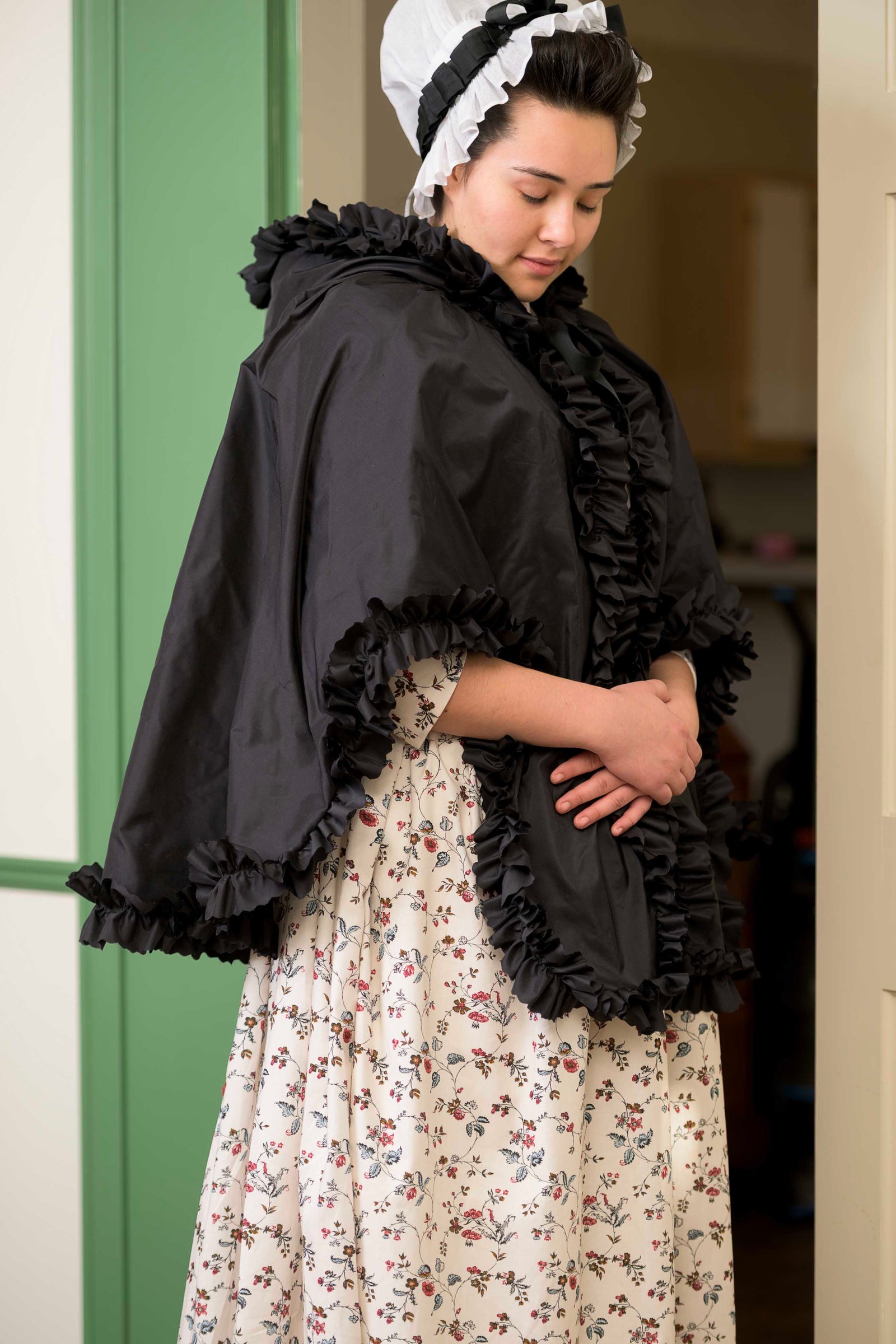 Black Silk Mantle