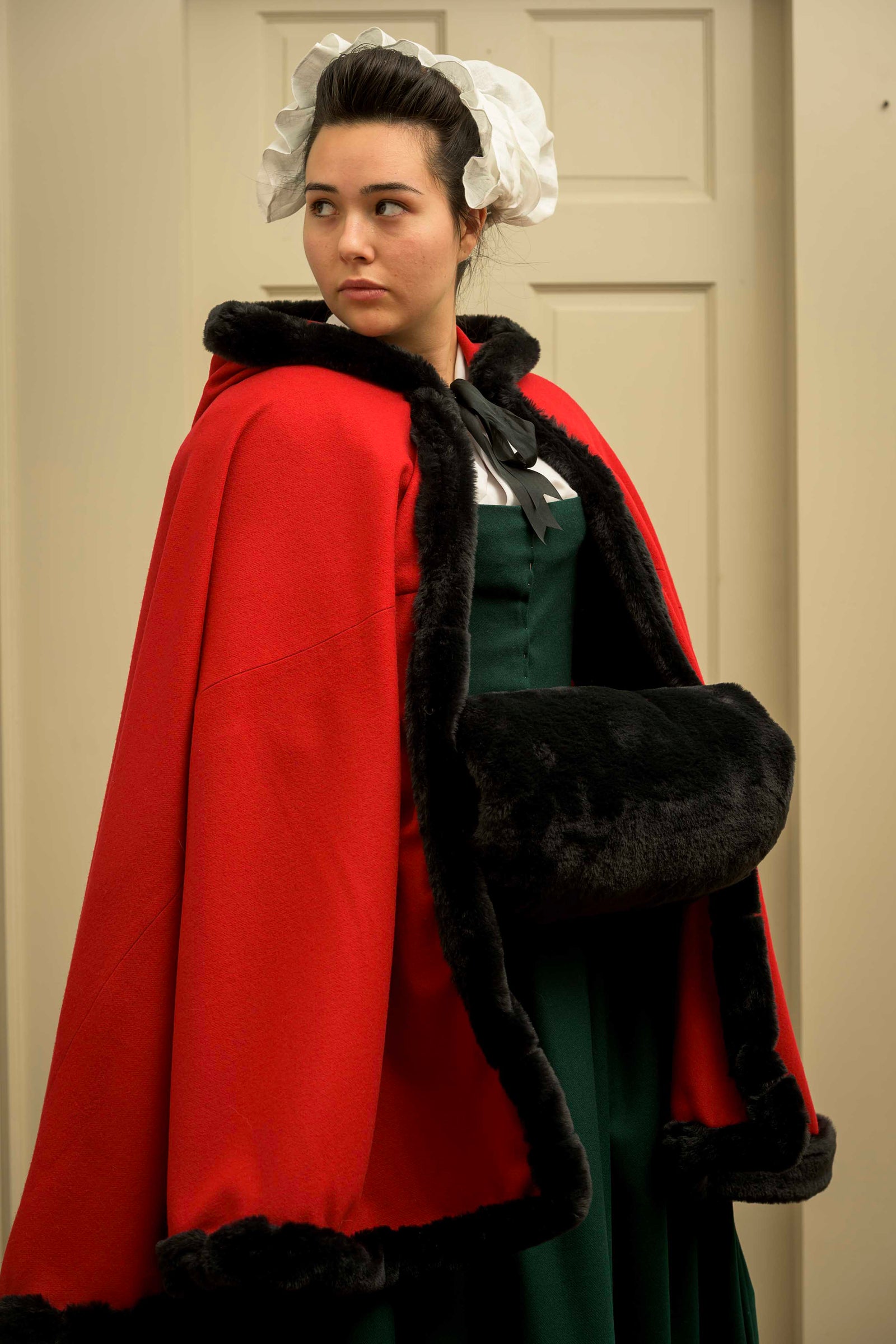 Fur Trimmed Cloak | Red