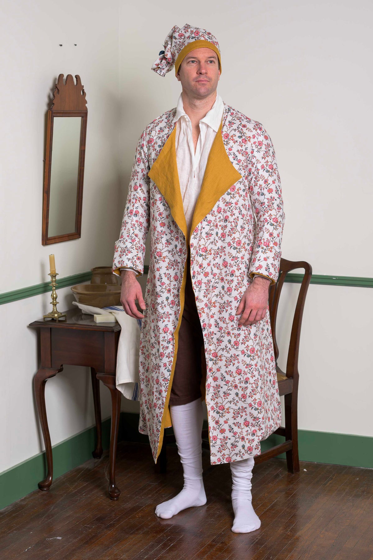 1770's Dressing Gown | Trailing Blossom