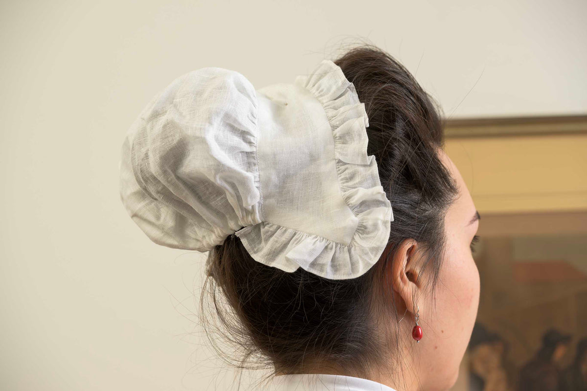 Small Gathered Linen Cap