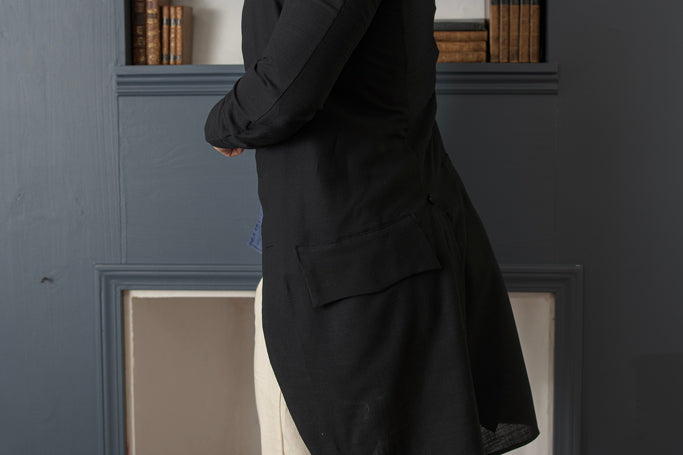 1770&#39;s Linen Frock Coat - Falling Collar | Black