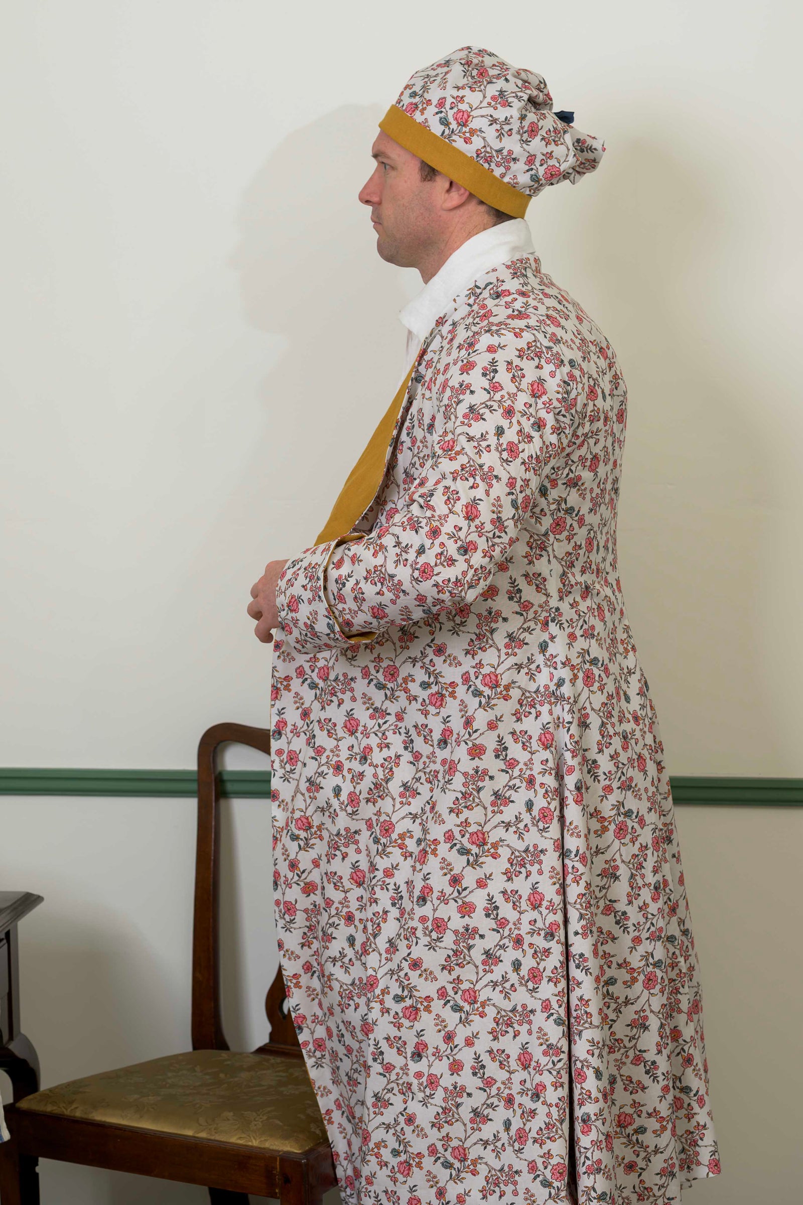 1770's Dressing Gown | Trailing Blossom