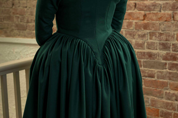 Woolen Gown | Green - Samson Historical